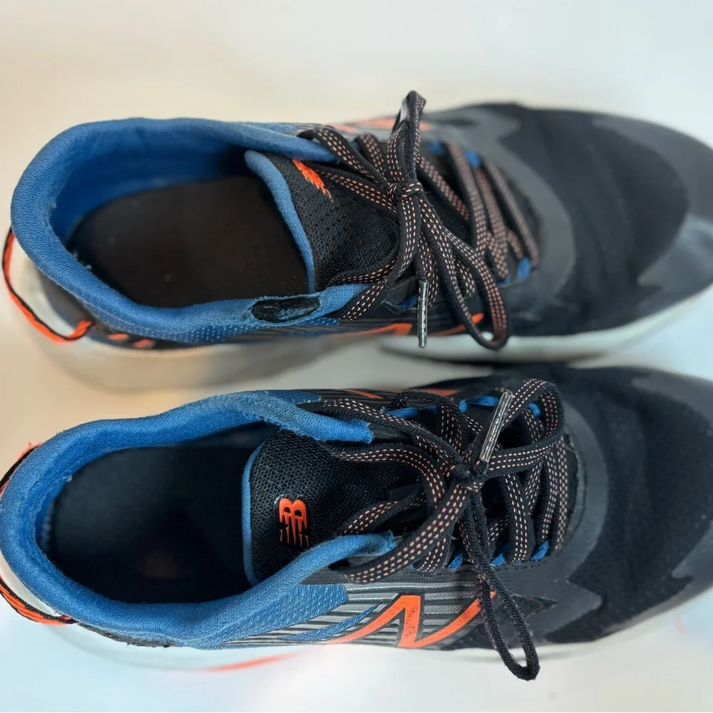 New Balance Boy's Blue Running Sneakers YKRAVB01 Size US 6Y Women’s Size 7.5